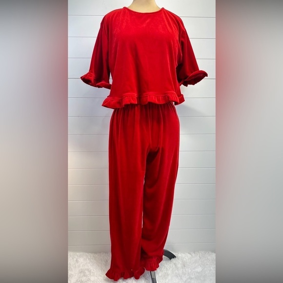 Red Velvet Ruffle Trim Stretch 2-Piece Lounge Set Size Small by Cactus Flower - Picture 1 of 13